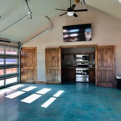 Oasis Cabin 4