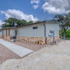 River's Edge Cabin 2