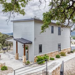 River's Edge Lodge 1