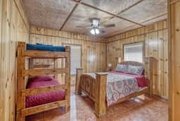 Palomino Lodge in Concan