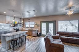 River's Edge Lodge #1 on the Frio
