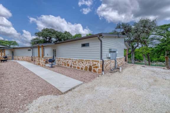 River's Edge Cabin 2 - Image 1