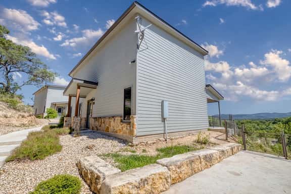 River's Edge Lodge 2 - Image 1