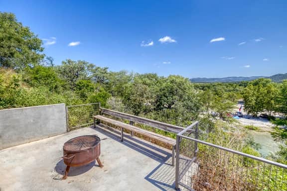 River's Edge Lodge #2 on the Frio